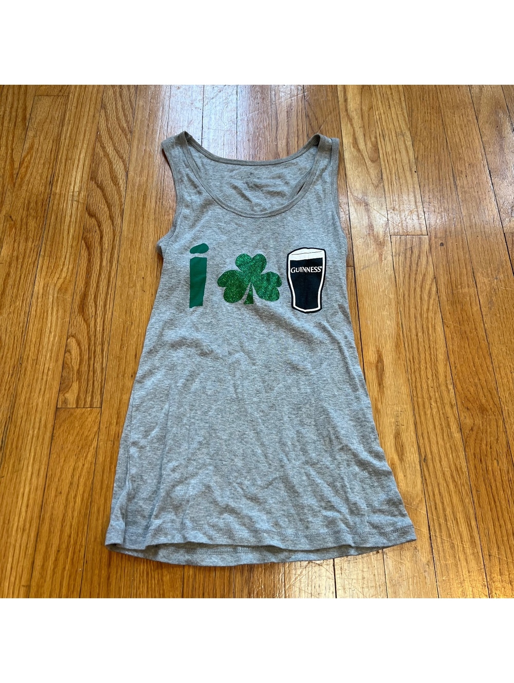 Y2K I shamrock/love Guinness graphic tank top